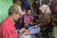 Agus Suhendra Caleg PSI  Dapil 4 kabuten Tangerang Membantu program KIS dan BPJS ke pada Masyarakat secara sukarela. 