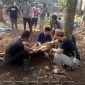 Foto detik-detik saat hewan Qurban disembelih