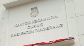 Foto depan kantor Kecamatan Curug 